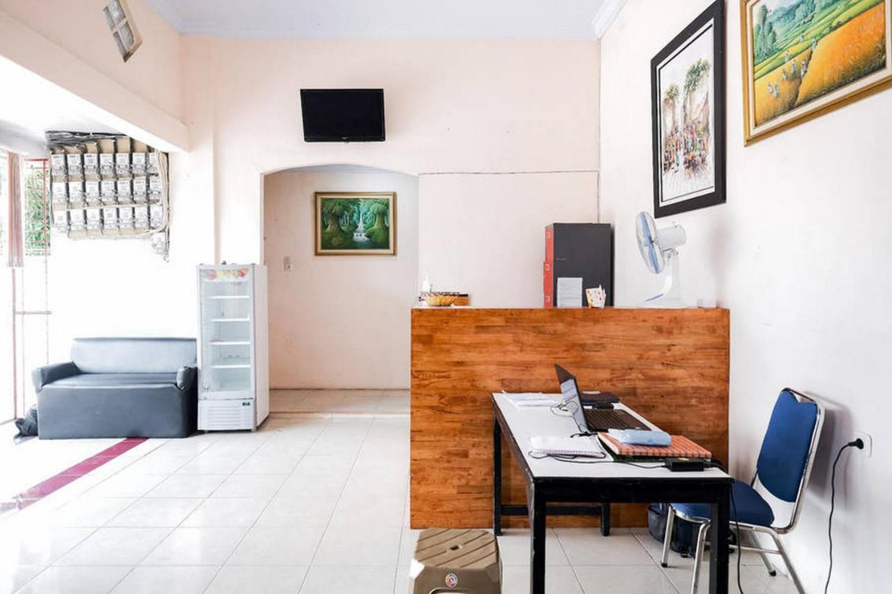 Waringin Residence Redpartner Medan Exterior foto